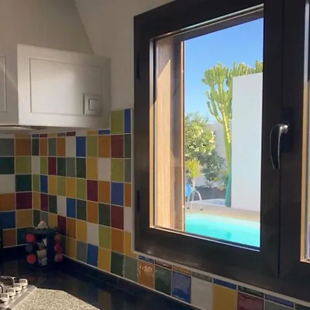 Casa Azmira Del Mar Holiday home Guatiza